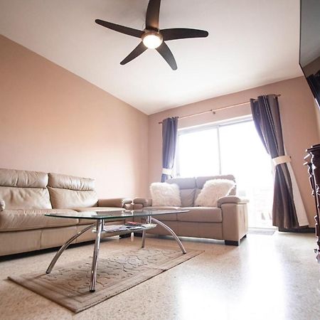 סיינט פול ביי Apartment 5 Mins Away From The Beach. מראה חיצוני תמונה